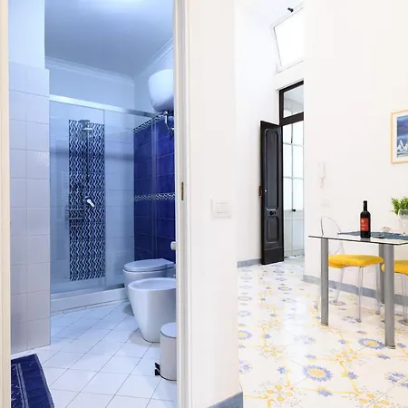 L'angoletto In Centro * Naples